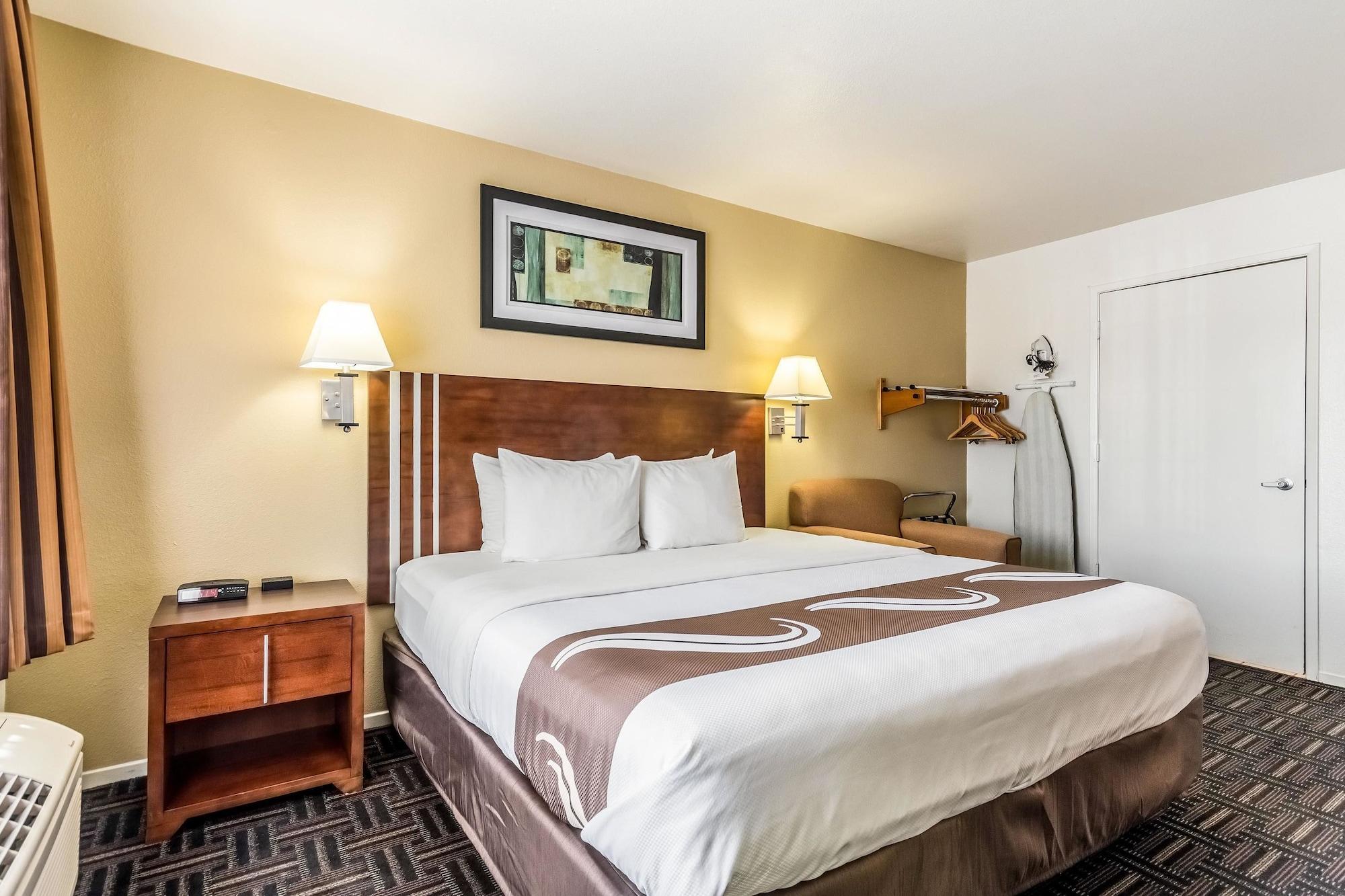 Quality Inn Fresno Near University Екстериор снимка