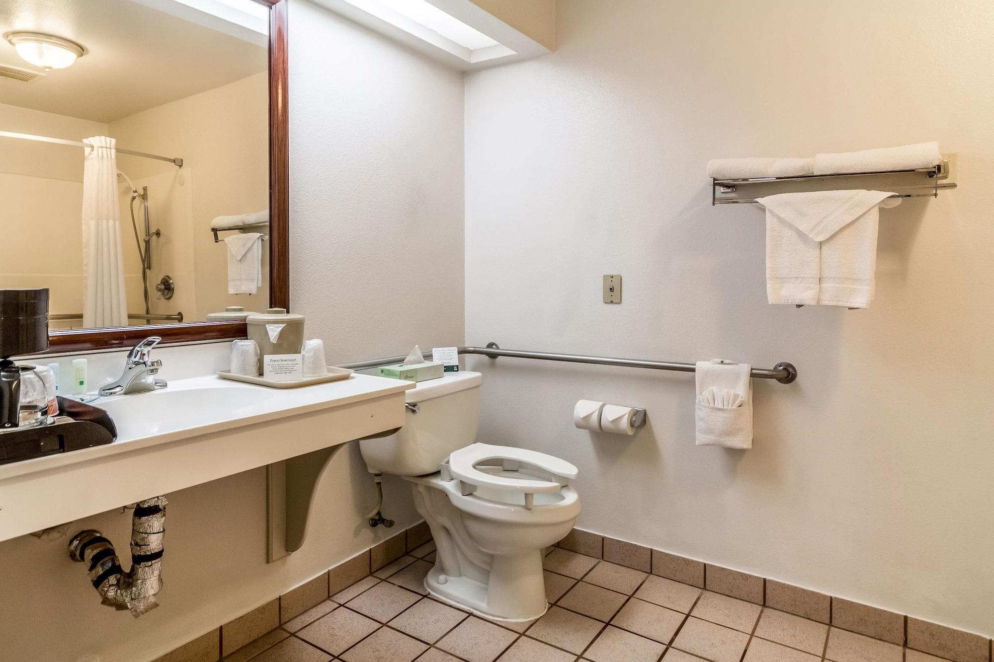 Quality Inn Fresno Near University Екстериор снимка