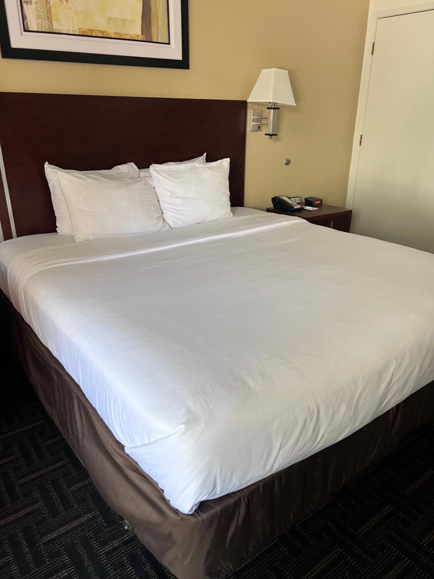 Quality Inn Fresno Near University Екстериор снимка